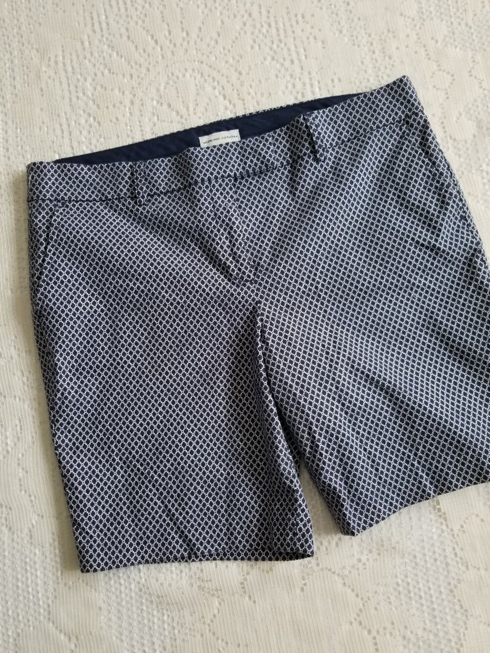 Adrienne Vittadini Bermuda Shorts Geometric Print 14